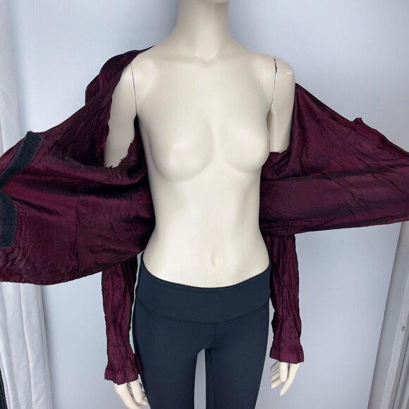 MARIE SAINT-PIERRE Burgundy Bordeaux Red Crinkle Luxury Holidays Top Blouse sz S - Picture 7 of 8